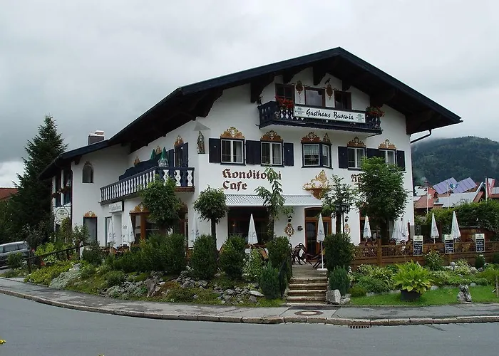 Bavaria Hotell 3*